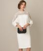 Vestido branco curto - um modelo universal: curto na frente, longo atrás